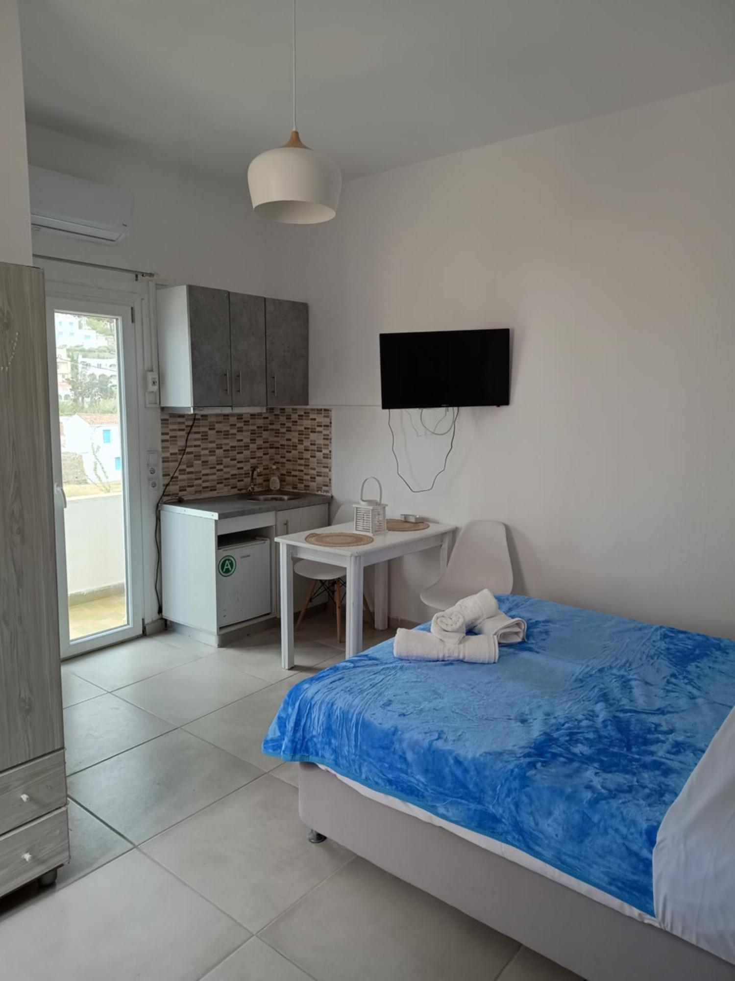 Apartment Iokasti *